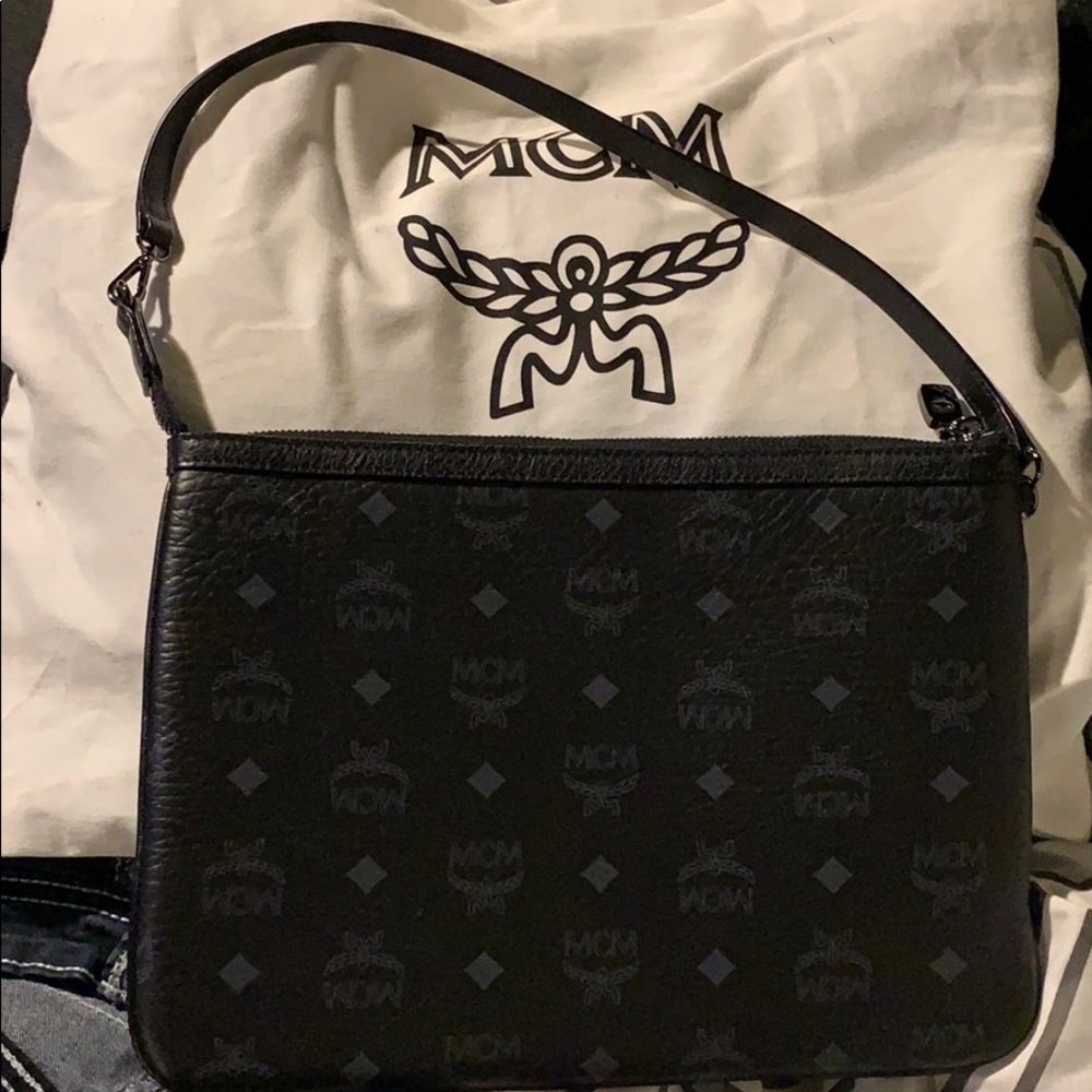 A MCM purse